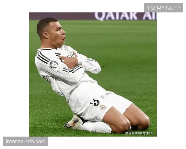 姆巴佩技术再现精湛，助力球队续写辉煌